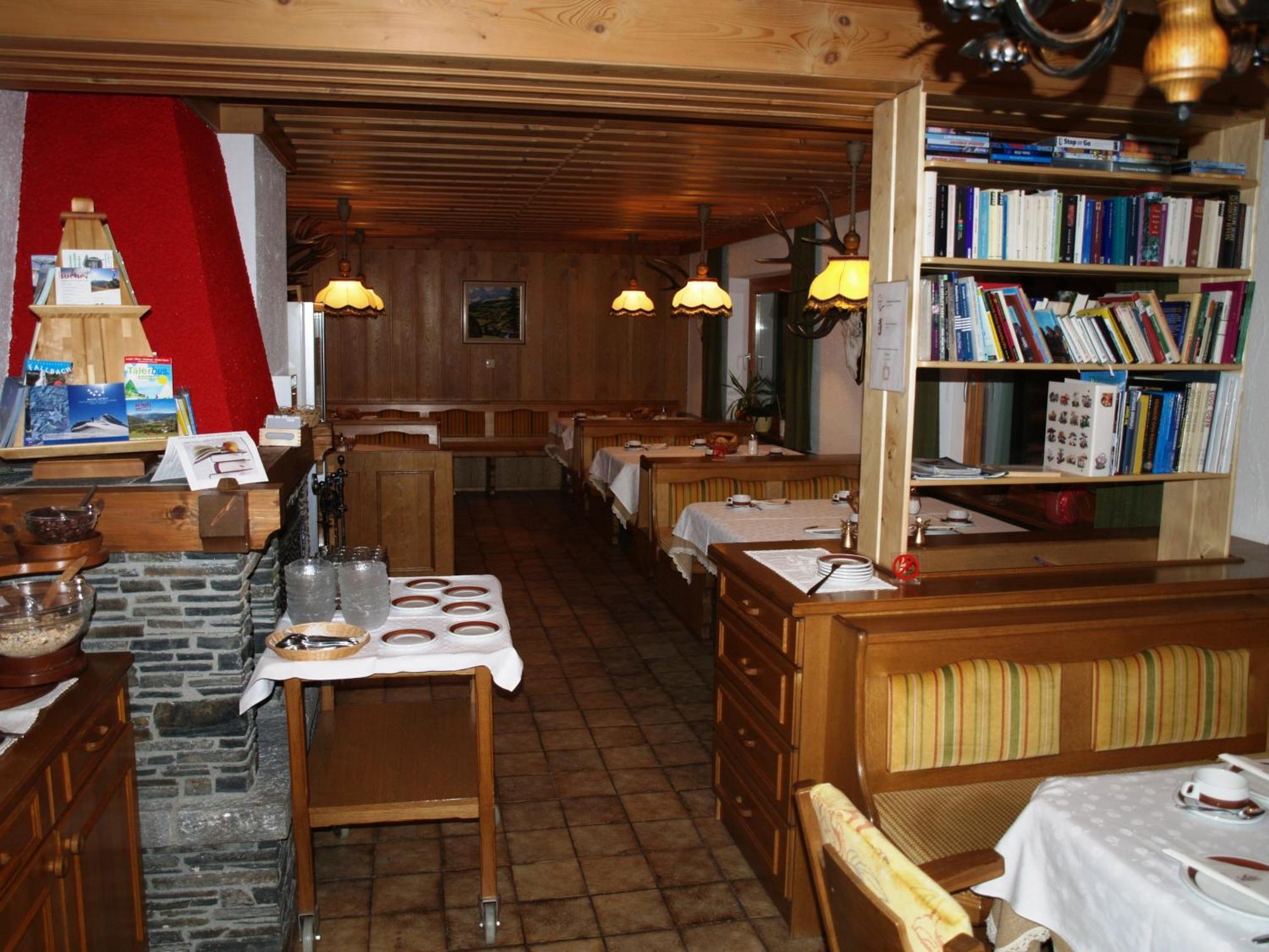 מלטה Gaestehaus Hubertus מראה חיצוני תמונה